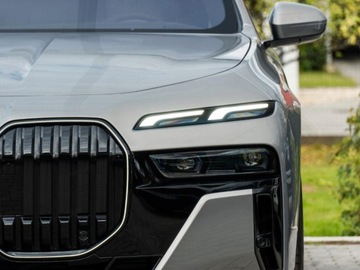 BMW Seria 7 G70 Sedan 3.0 40d 299KM 2025 BMW Seria 7 740d xDrive Sport Sedan 3.0 (299KM) 2025, zdjęcie 6