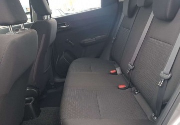 Suzuki Swift VI Hatchback Facelifting 1.2 DualJet SHVS 83KM 2021 Suzuki Swift 1.2 Dualjet SHVS Premium CVT 1.2 Benzyna 83KM, zdjęcie 11