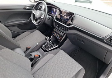 Volkswagen T-Cross SUV Facelifting 1.0 TSI 115KM 2024 Volkswagen T-Cross SalonPL 1.0TSI 115KM Kamera Keyless Podgrzew.Fot. GWARA, zdjęcie 9
