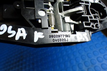 KLIKA DVEŘE PRAVÁ ZADNÍ 9802977180 LAK KTV OPEL CORSA F