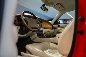 Jaguar XK I 2001 Jaguar XK8 4.0 V8 290 KM | Klasyczne GT z duszą | 2001 r. | 113 357 mil, zdjęcie 10