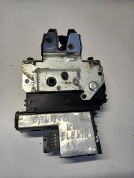 ZAMEK KLAPY BAGAŻNIKA ELEKTRYCZNY OPEL VECTRA C