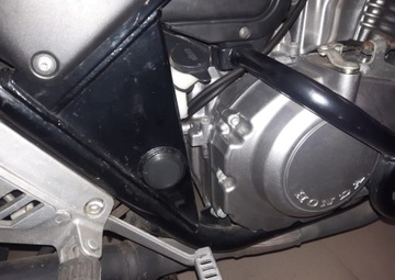 Honda CB500 PC32, крышка болта поворотного рычага