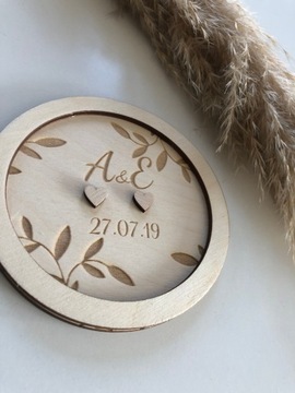 ДЕРЕВЯННЫЙ ПОДНОС, ПОДСТАВКА ДЛЯ ОБРУЧАЛЬНЫХ КОЛЬЦ, С ГРАВИРОВКОЙ