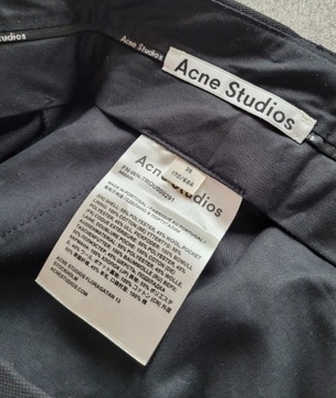 Acne Studios spodnie z wełną 36