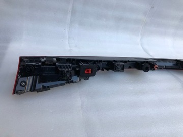 ФОНАРЬ ЗАДНИЙ КАПОТ AUDI E-TRON ETRON 4KE945095D