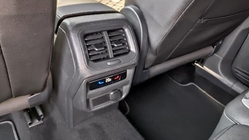 Volkswagen Tiguan II SUV Facelifting 2.0 TSI 190KM 2022 Volkswagen Tiguan R-line 2.0TSI 190KM 4x4 DSG Navi, zdjęcie 32