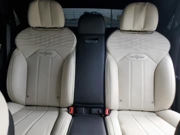 Bentley Bentayga 2023 Bentley Bentayga 2023 4.0l 4.0 Benzyna 542KM, zdjęcie 10