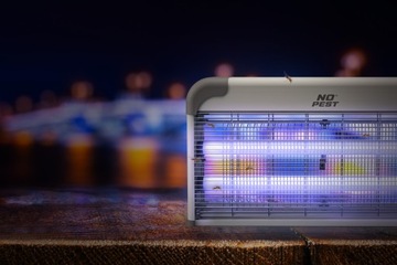 УФ -инсектицидная лампа нет вредителей на комарских мотыльках мотыль