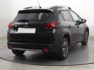 Peugeot 2008 I SUV Facelifting 1.2 PureTech 110KM 2019 Peugeot 2008 1.2 PureTech, Salon Polska, zdjęcie 4
