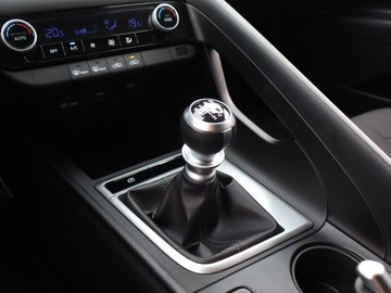 Hyundai Elantra VII Sedan 1.6 MPI 123KM 2023 Hyundai Elantra 1.6 MPI, Salon Polska, Serwis ASO, zdjęcie 12