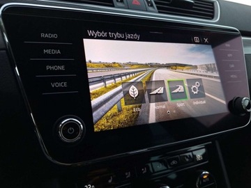 Skoda Superb III Kombi Plug-In Hybrid 1.4 TSI Plug-In-Hybrid 218KM 2021 Skoda Superb iV hybr. SalonPL serwis ASO 1.4hyb. 218KM bezwypadkowy pakiet, zdjęcie 27