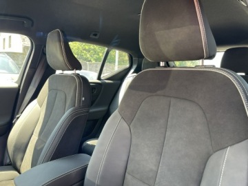 Volvo XC40 Crossover Facelifting 2.0 B4 197KM 2024 Volvo XC 40 B4 Skóra Kamera Pamięć Podgrzewanie, zdjęcie 16