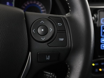 Toyota Auris II Hatchback 5d Facelifting 1.8 Hybrid 136KM 2016 Toyota Auris HEV panorama klima auto navi kamera, zdjęcie 28