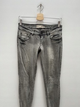 BERSHKA jeans rurki SKINNY ZAMKI 34 XS