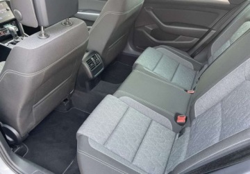 Volkswagen Passat B8 Variant Facelifting 2.0 TSI 190KM 2022 Volkswagen Passat 2.0TSI 190KM DSG Business salon Polska 1wl serwis grzana, zdjęcie 9