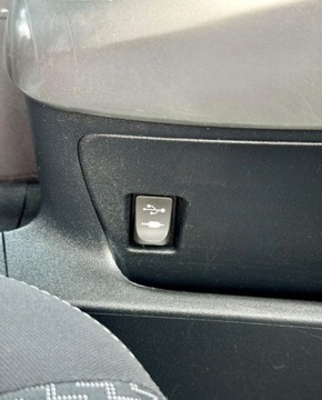 Toyota Verso Minivan Facelifting 1.8 Valvematic 147KM 2014 Toyota Verso 1.8 benzyna 147KM 7 foteli Climatronic Navi Kamera grzane fot, zdjęcie 39