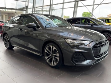 Audi A3 8Y Limousine Facelifting 1.5 35 TFSI 150KM 2026 AUDI A3 TFSI S Line Sedan (150 KM) 2026, zdjęcie 3
