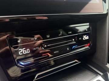 Volkswagen Arteon Fastback Facelifting 2.0 TSI 190KM 2023 Volkswagen Arteon Shooting Brake R-Line 2.0 TSI 190KM DSG, Bogate wyposaze, zdjęcie 22