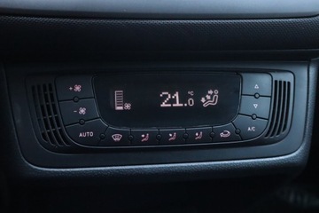 Seat Ibiza IV SportTourer Facelifting 1.6 TDI CR 105KM 2013 Seat Ibiza 1.6 TDI, Navi, Klima, Klimatronic, zdjęcie 15