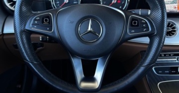 Mercedes Klasa E W213 Cabrio 2.0 200 184KM 2017 Mercedes-Benz Klasa E Salon PL Kamera Czujniki Burmester Pamiec foteli FV, zdjęcie 13