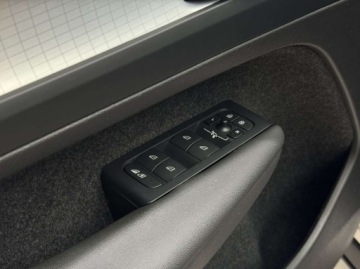 Volvo XC40 Crossover Plug-In Facelifting 1.5 T4 211KM 2022 Volvo XC 40 T4 Start Plug In Kamera cofania Ambiente Nawigacja CarPlay, zdjęcie 20