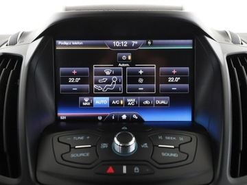 Ford Kuga II 2016 Ford Kuga panorama navi grzane fotele półskóra, zdjęcie 25