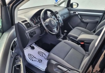 Volkswagen Touran II 2011 Volkswagen Touran Sliczny 1.6 TDI Bogata Wersja ORYGINAL Zadbany SERWIS 20, zdjęcie 6