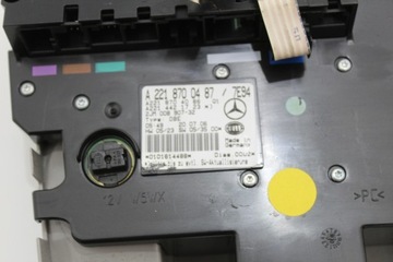 LAMPA POLSTROVÁNÍ KABINY POD STŘEŠNÍ OKNO MERCEDES W221 A2218700487