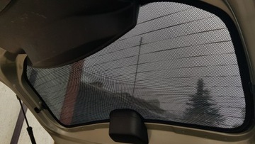 Солнцезащитные шторки, посвященные Dacia Duster I