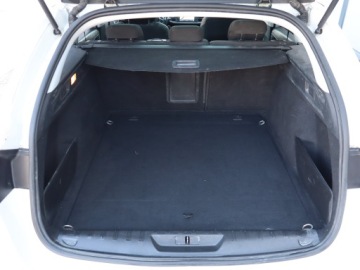 Peugeot 308 II SW Facelifting 1.2 PureTech 130KM 2018 Peugeot 308 1.2 PureTech, Salon Polska, Skóra, zdjęcie 13