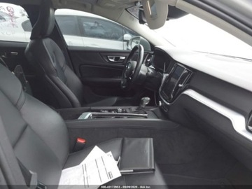 Volvo S60 III Sedan 2.0 T5 250KM 2020 Volvo S60 S60 t5 momentum 2.0 Benzyna 250KM, zdjęcie 10