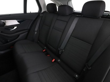 Mercedes Klasa C W205 Kombi Facelifting 2.0 220d 194KM 2019 Mercedes C 220 Avantgarde automat 194KM navi, zdjęcie 16