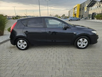Hyundai i30 I Hatchback 1.4 109KM 2009 Hyundai i30 1.4 109 km klima, elektryka, zdjęcie 5
