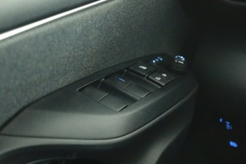 Toyota Yaris IV Hatchback 1.5 Hybrid Dynamic Force 116KM 2021 Toyota Yaris 1.5 VVT-i Hybrid, Salon Polska, zdjęcie 18