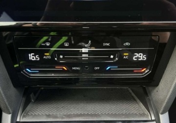 Volkswagen Passat B8 Variant Facelifting 1.5 TSI EVO 150KM 2022 Volkswagen Passat Variant Variant Business Pakiety, ACC, Digital Cockpit,, zdjęcie 23