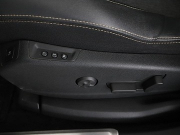 Peugeot 3008 II Crossover 1.2 PureTech 130KM 2018 Peugeot 3008 full LED półskóra navi el. fotele, zdjęcie 35