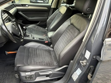 Volkswagen Passat B8 Variant 1.4 TSI BlueMotion Technology ACT 150KM 2017 Volkswagen Passat Variant 1.4 TSI 150 KM Highline, zdjęcie 9