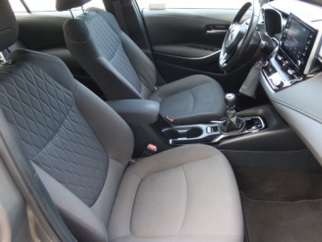 Toyota Corolla XII Sedan 1.5 VVT-i 125KM 2021 Toyota Corolla 1.5 VVT-i, Salon Polska, zdjęcie 8