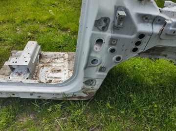 RANGE ROVER EVOQUE 12- ПРАВАЯ ПЕРЕМЫЧКА