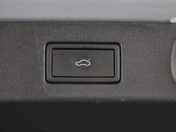 Volkswagen Arteon Fastback Facelifting 2.0 TDI 200KM 2022 Volkswagen Arteon Shooting Brake | Panorama | Kame, zdjęcie 24