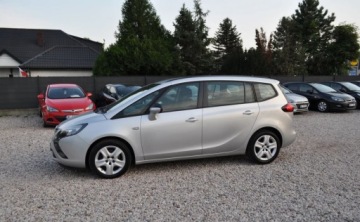 Opel Zafira C Tourer 1.4 Turbo ECOTEC 140KM 2016 Opel Zafira 7 osobowy 1.4 Turbo Benzyna Nawigacja Tempomat Cz. parkowania, zdjęcie 3