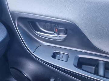 Toyota Yaris III Hatchback 5d Facelifting 2017 1.5 Dual VVT-iE 111KM 2019 Toyota Yaris 1,5-Dual-VVT-iE III (2011-2019) Toyot, zdjęcie 25