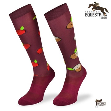 Веселый Comodo скачет в носках по колено в APPLES