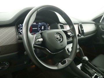 Skoda Kodiaq I SUV Facelifting 2.0 TDI SCR 150KM 2022 Skoda Kodiaq Style ! Aktywny Tempomat ! Podgrzewan, zdjęcie 6