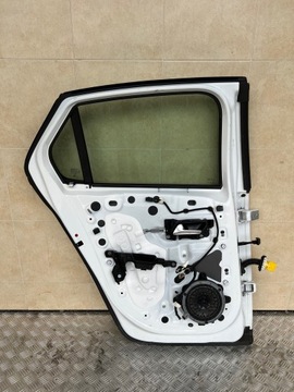 ДВЕРЬ ЛЕВАЯ В КОМПЛЕКТЕ OPEL CORSA F