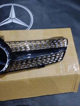 MERCEDES CLS Grill W219 DIAMOND CZARNA ATRAPA 05{