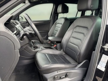 Volkswagen Tiguan II SUV 2.0 TDI 190KM 2016 Volkswagen Tiguan Highline Pakiet R-line Kamery 360 Pamiec foteli LED TOP, zdjęcie 10