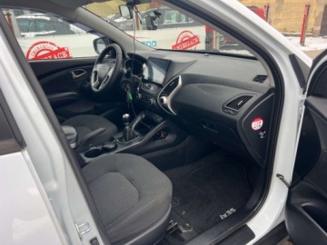 Hyundai ix35 SUV R 2.0 CRDi 184KM 2010 Hyundai ix35 4x4 180KM Nawigacja Kamera Grzane Fotele Nowe Sprzeglo i Rozr, zdjęcie 7