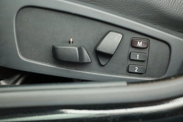 BMW Seria 5 E60 Touring 545 i 333KM 2004 BMW 5 545i, Automat, Skóra, Navi, Xenon, Bi-Xenon, zdjęcie 23